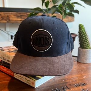 Knicks suede Mitchell & Ness snap back